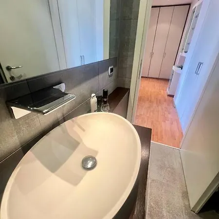 Cosy Penthouse Centro * Milan
